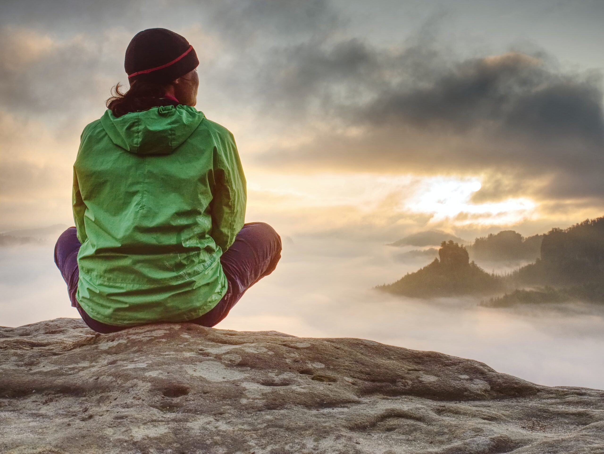 using DBT skills to manage emotional instability mindfulness practice