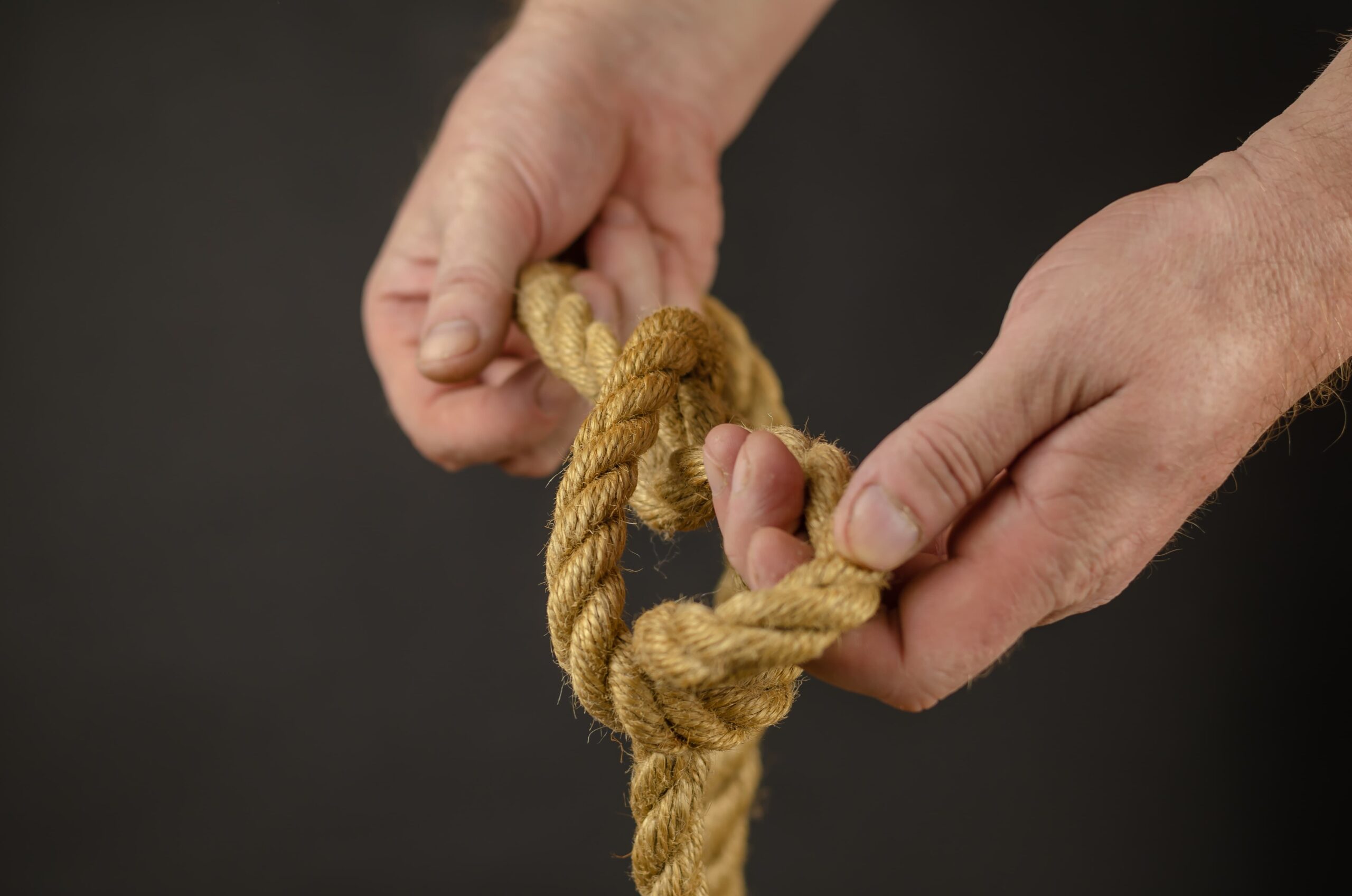A visual representation of untangling physical and psychological addiction.